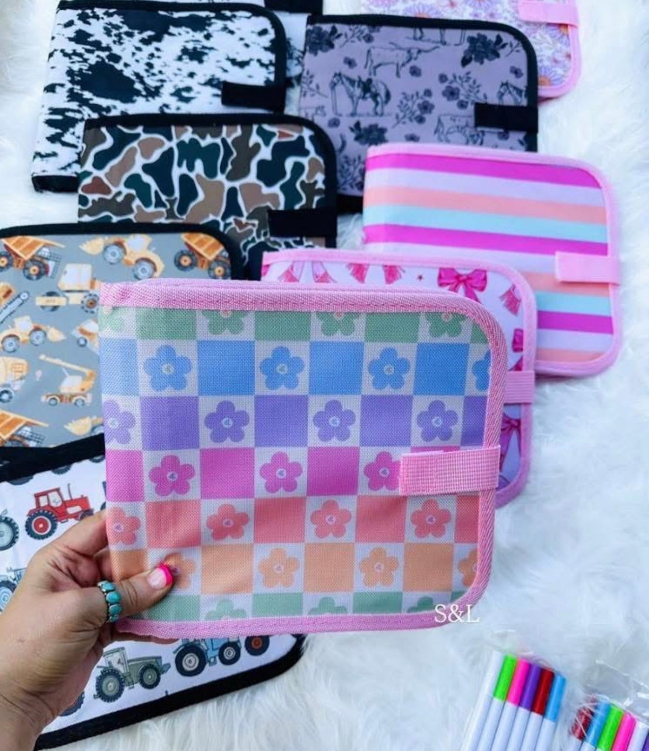 Checkered Flower Drawing Pad